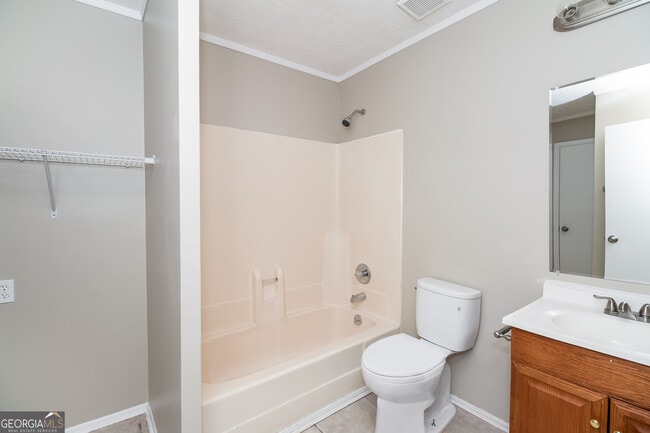 Building Photo - 5660 Pine Meadows Ct