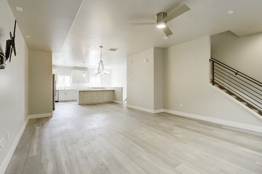Building Photo - 4431 Tennyson St