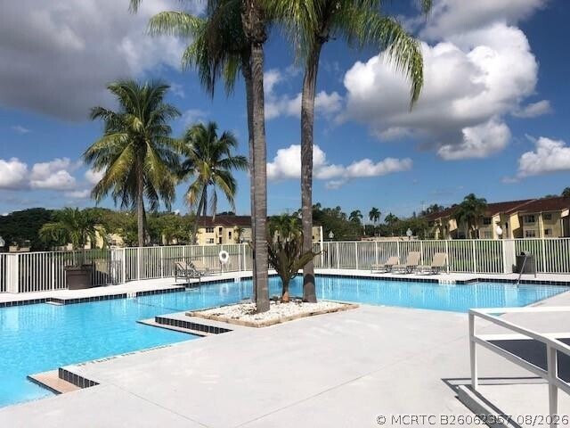 Building Photo - 12730 Vista Isles Dr