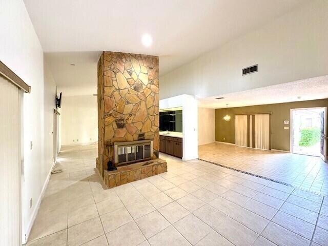 Building Photo - 114 Sevilla Ave