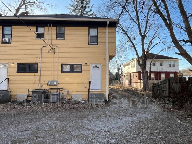 Building Photo - 23 S Spencer Ave