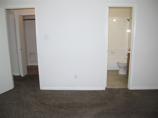 Building Photo - 16910 Port O Call St