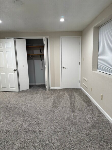 Building Photo - 301 Geddis St