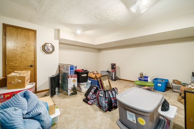Building Photo - 4845 Dierker Rd