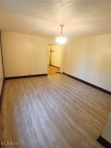 Building Photo - 809 Lakewood Ave