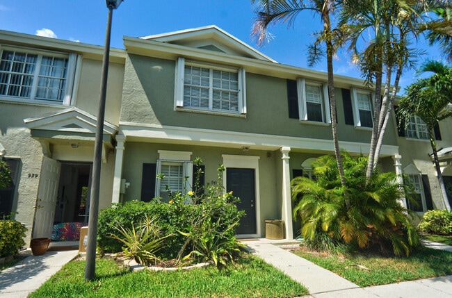 Building Photo - 941 Kokomo Key Ln