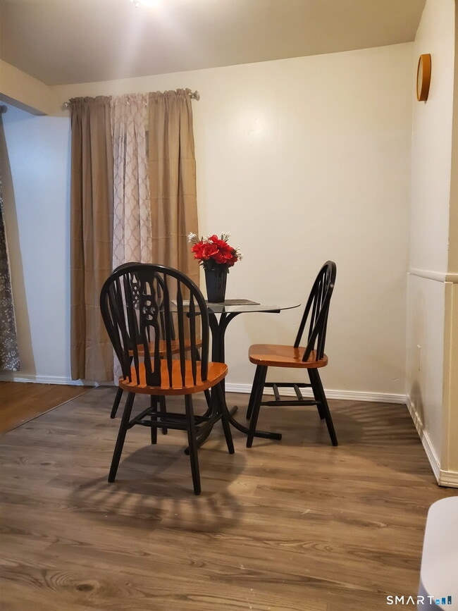 Building Photo - 24-26-26 Judson Ave