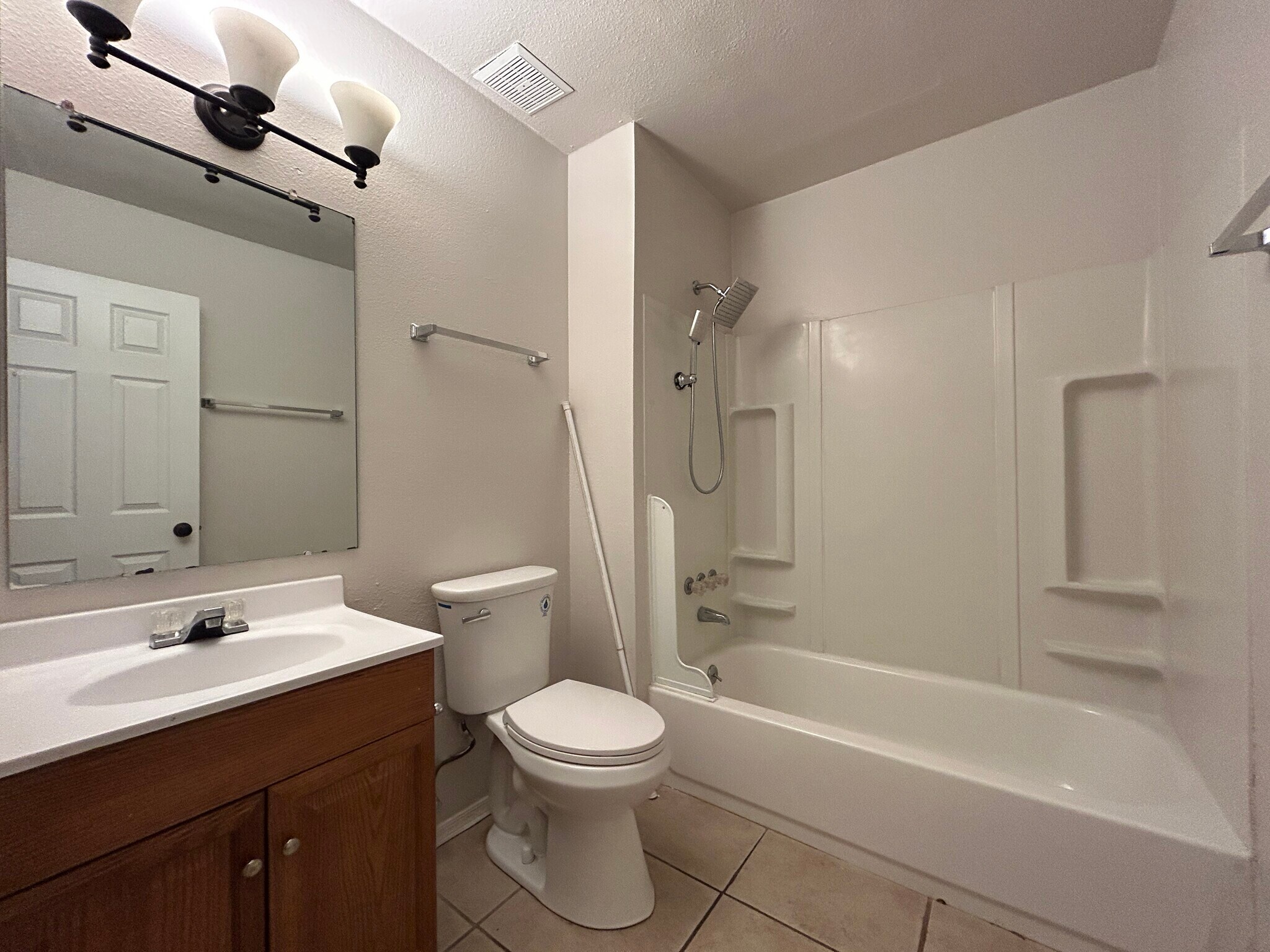 Building Photo - 6150 W Mauna Loa Ln