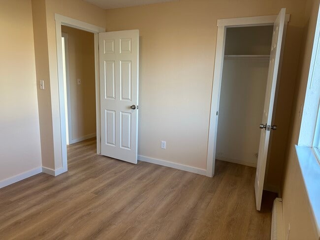 Building Photo - 478 Bing Ln