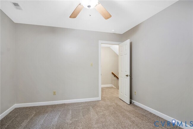 Building Photo - 107 Oak Ridge Ct