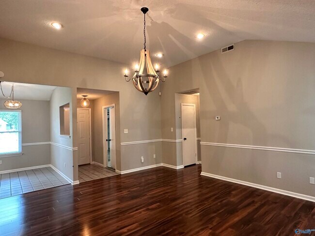 Building Photo - 13065 Hermosa Dr SW