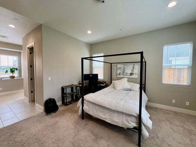 Building Photo - Lovely Single Family Home in Sea Haven -  Coming Soon!