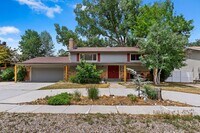 Building Photo - Cozy & Beautiful 4-Bed, 2-Bath Sandy Home ...