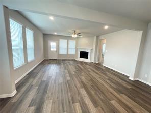 Building Photo - 801 Porcupine Dr