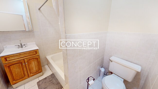 Building Photo - 88 Hammond St