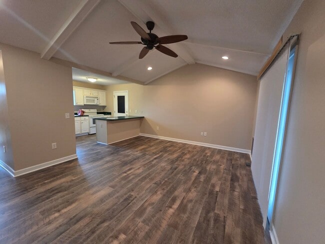 Building Photo - One story ranch 2b 2b  2 car garage level fenced back yard