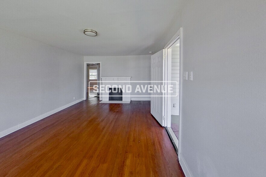 Building Photo - 1609 51st St W