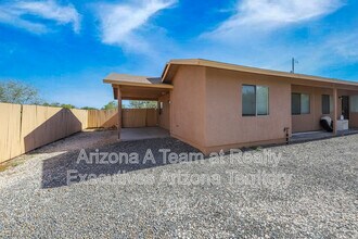 Building Photo - 2635 N Fontana Ave