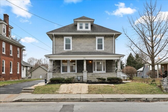 Primary Photo - 584 W Main St