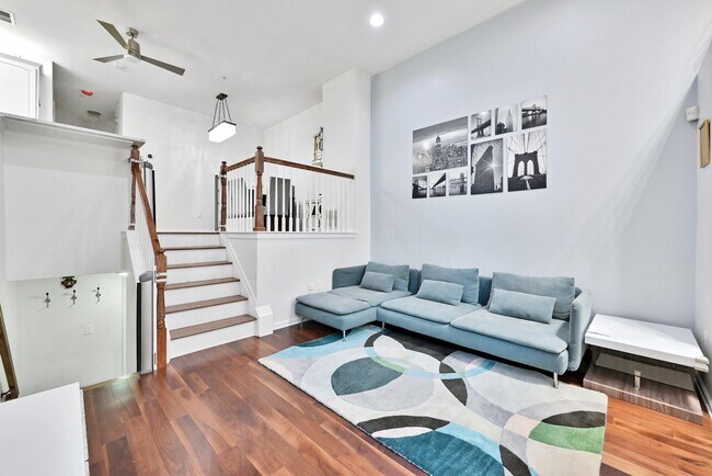 Building Photo - 375 Kingston Ct