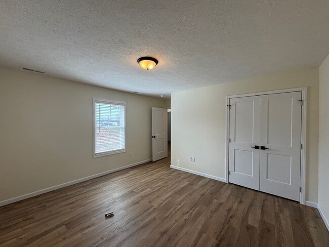 Building Photo - 715 N 35th St