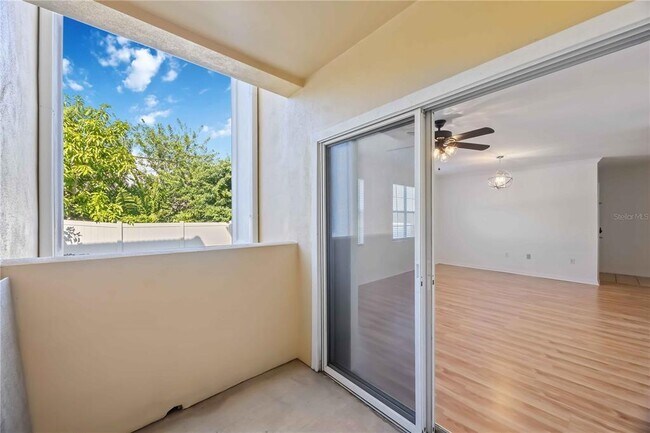 Building Photo - 1125 Villagio Cir