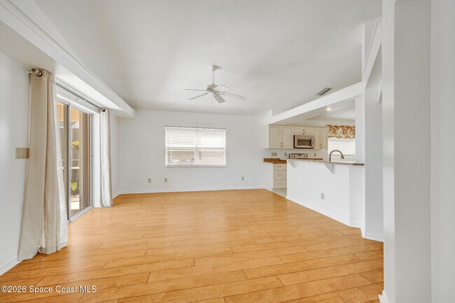 Building Photo - 330 Las Olas Dr