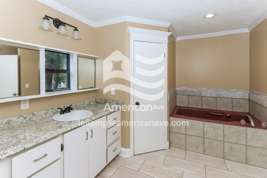 Building Photo - 109 Kirkwood Cir
