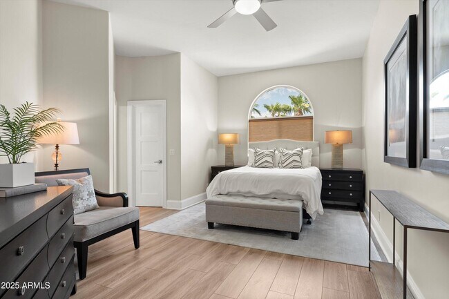 Building Photo - 1407 E Coral Cove Dr