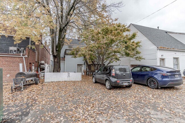 Building Photo - 1804 Frankfort Ave