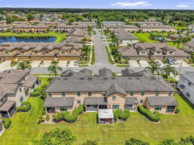 Building Photo - 2480 Seven Oaks Dr