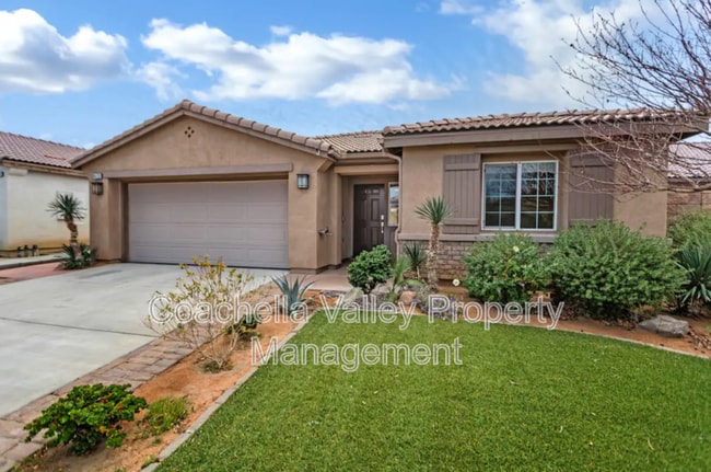 Building Photo - 84131 Azzura Way