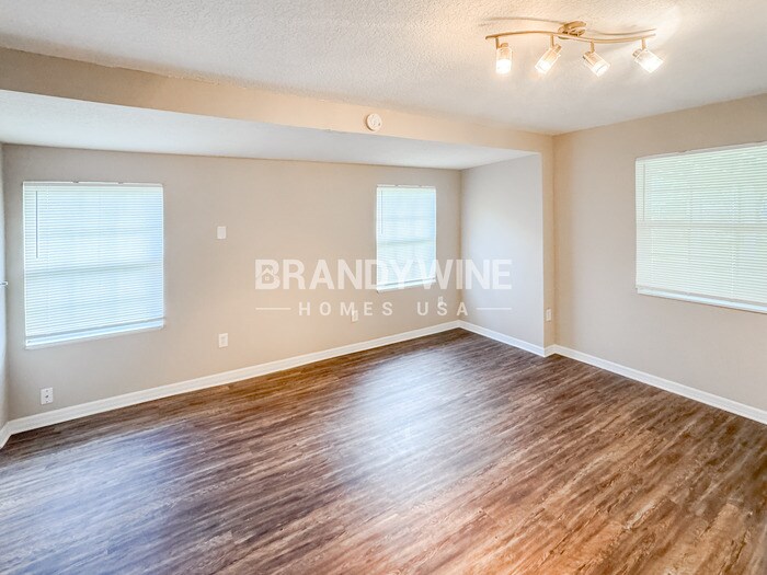 Building Photo - 11469 Wingate Rd N