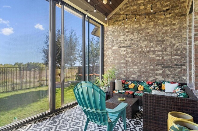 Building Photo - 3367 Vasquez Pl