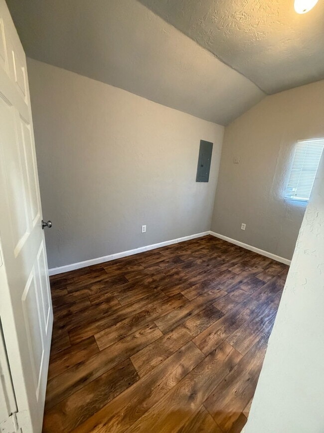 Building Photo - 1060 W I-20 Access Rd