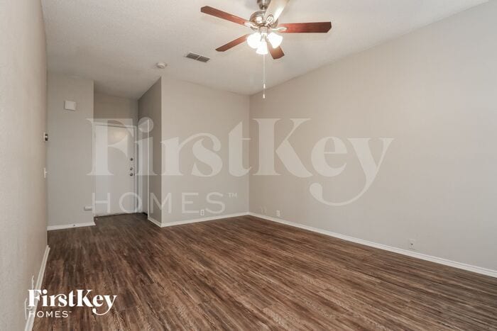 Building Photo - 1500 Park Chase Ave