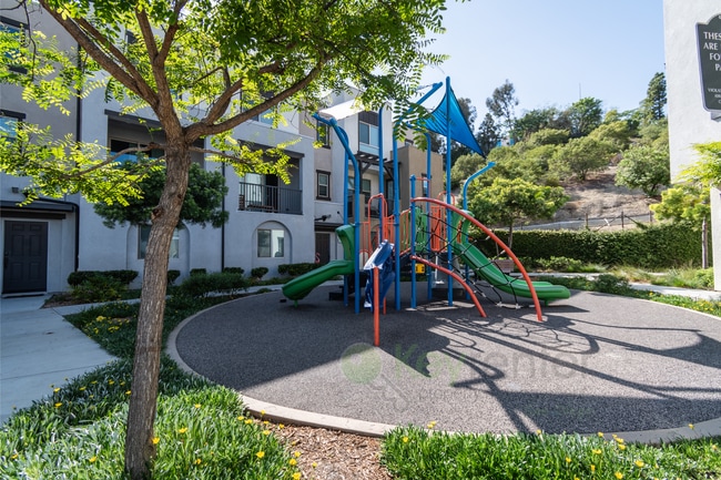 Building Photo - Stunning Verano at Skyline |Gated Communit...