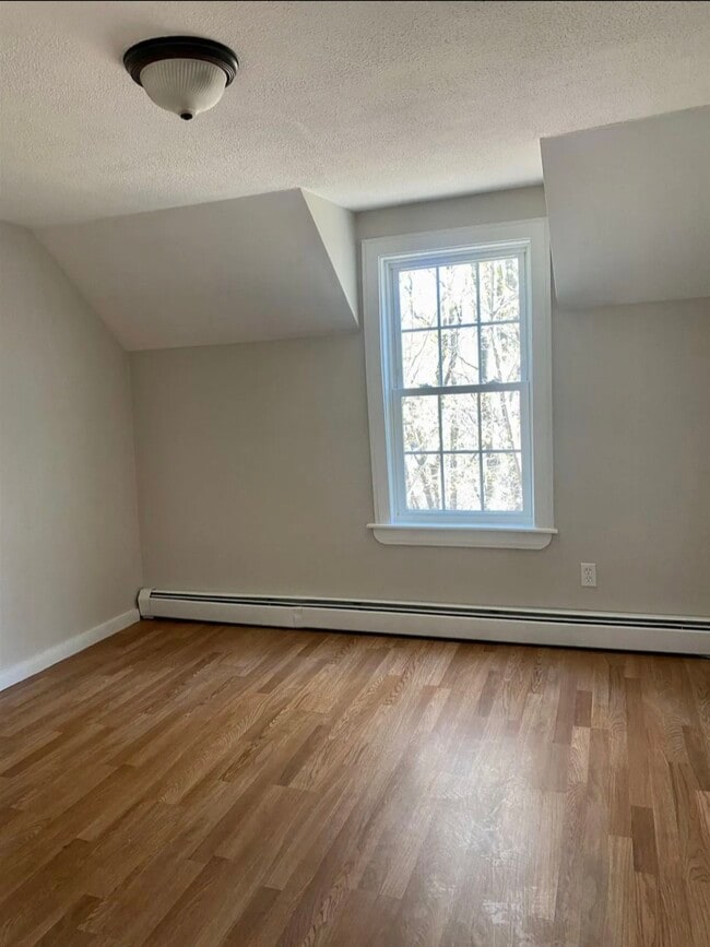 Building Photo - 14 Springfield Ct