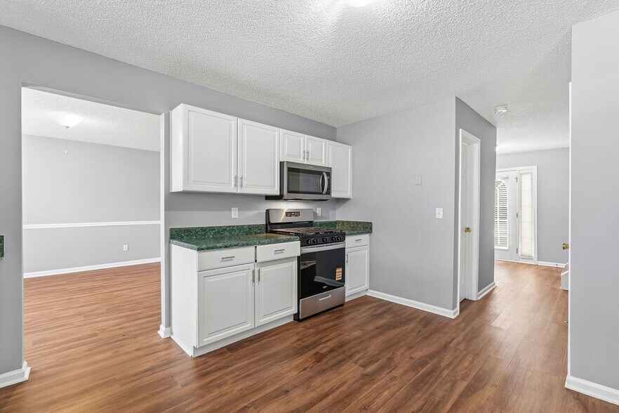 Building Photo - 11925 Spring Lake Way