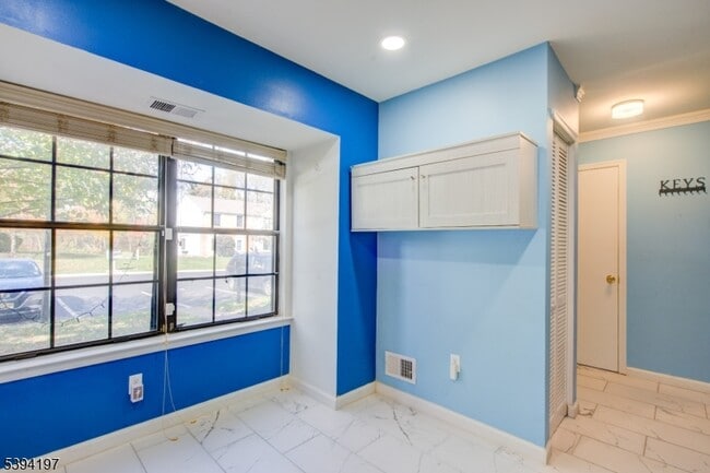 Building Photo - 75 Pear Tree Ln