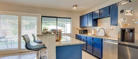 Building Photo - 3321 Pinion Dr