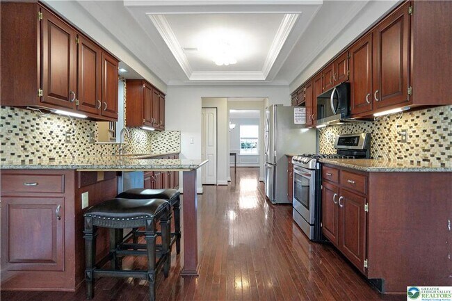 Building Photo - 202 McNair Cir