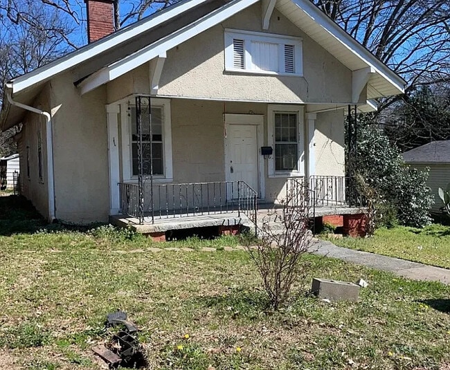 Primary Photo - 2 Bedroom 1 bathroom