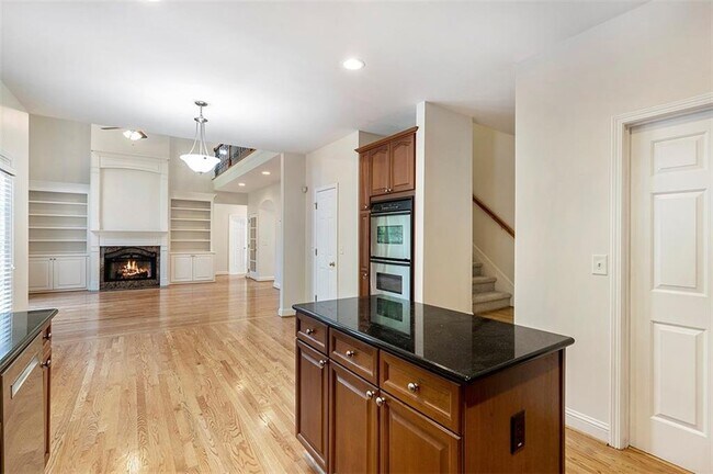 Building Photo - 12489 Huntington Trace