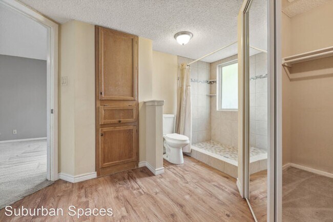 Building Photo - 2 br, 2 bath House - 5738 Spring Night