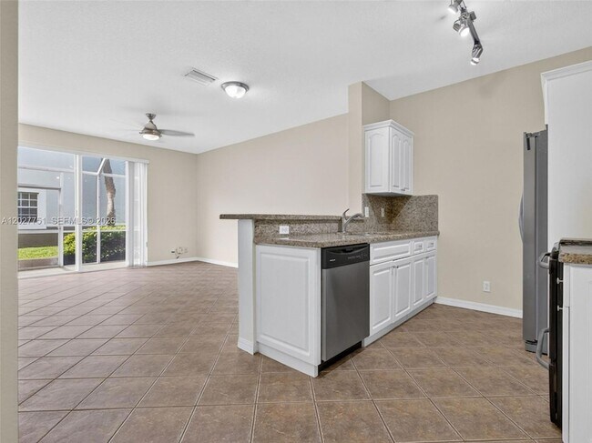 Building Photo - 3677 San Simeon Cir