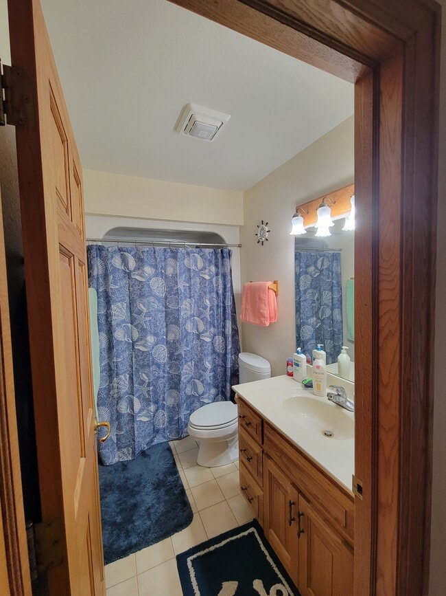 Building Photo - 3325 Cumming Ave