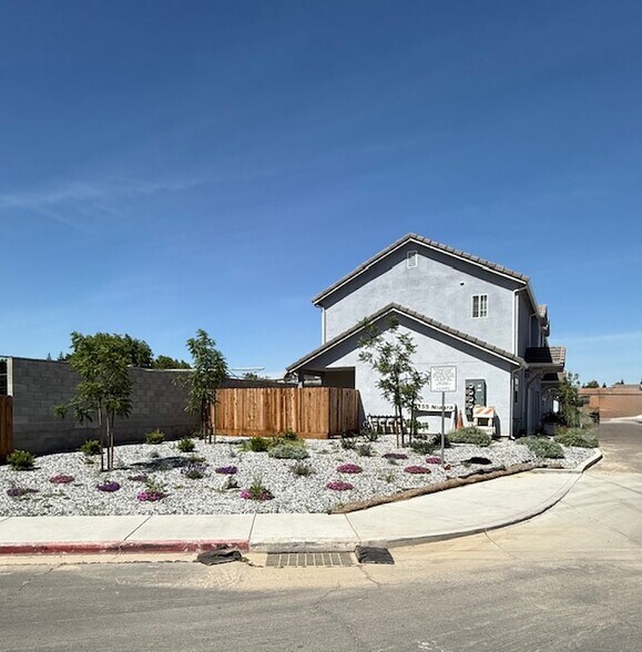 Building Photo - 3155 Niagra St