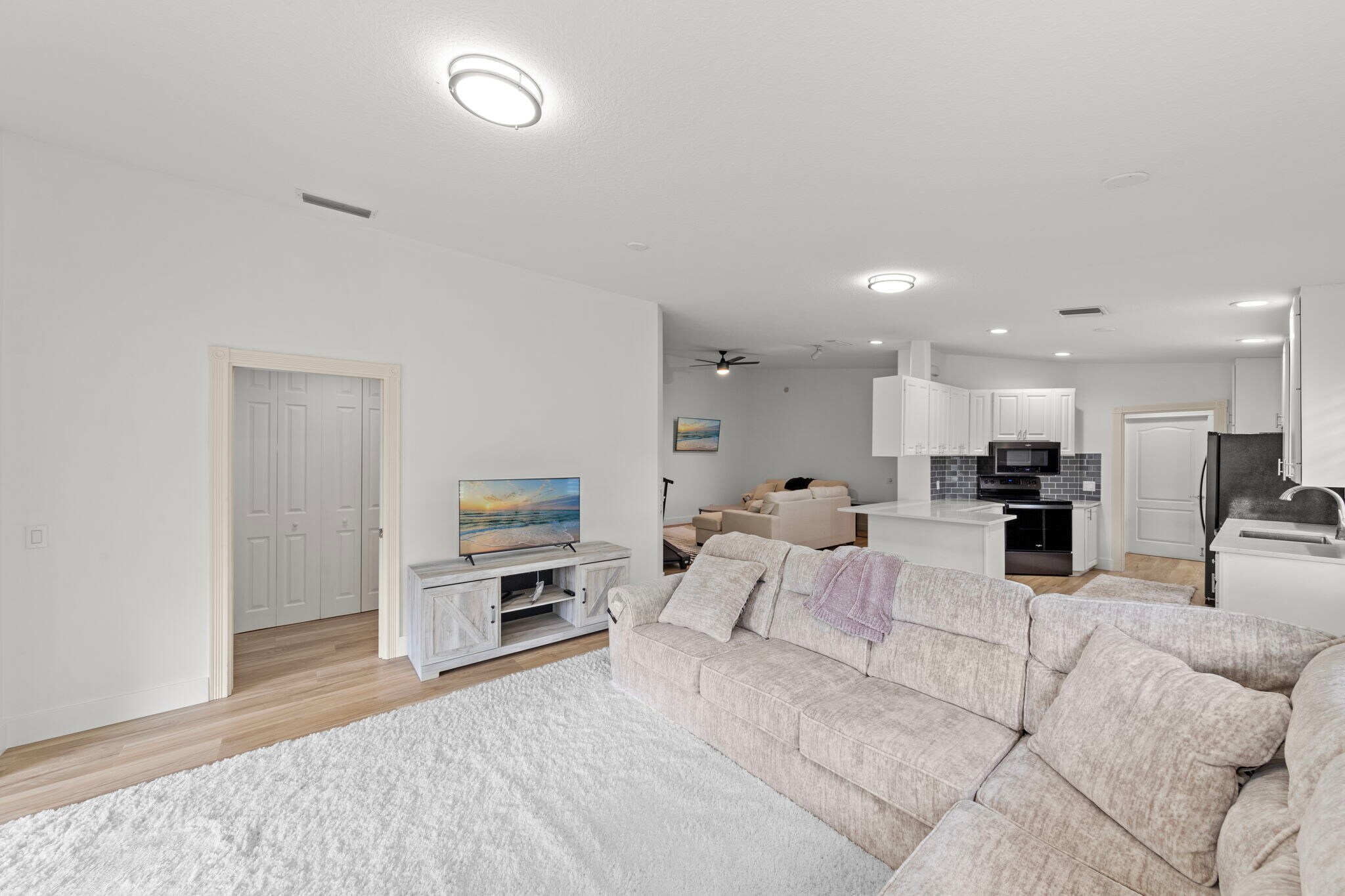 Building Photo - 4748 San Carlo Ct