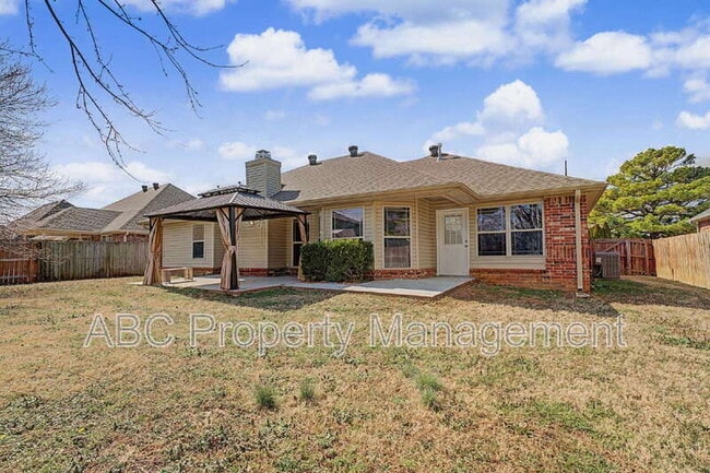 Building Photo - 1501 S Breckenridge Loop